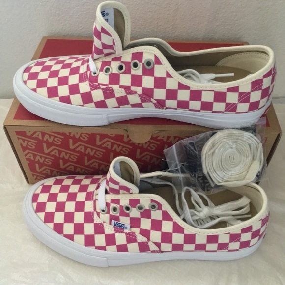 vans authentic pro fuchsia checkered skate shoes